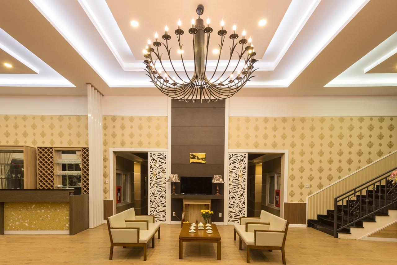 Sao Vang Hotel Bao Loc Exteriör bild